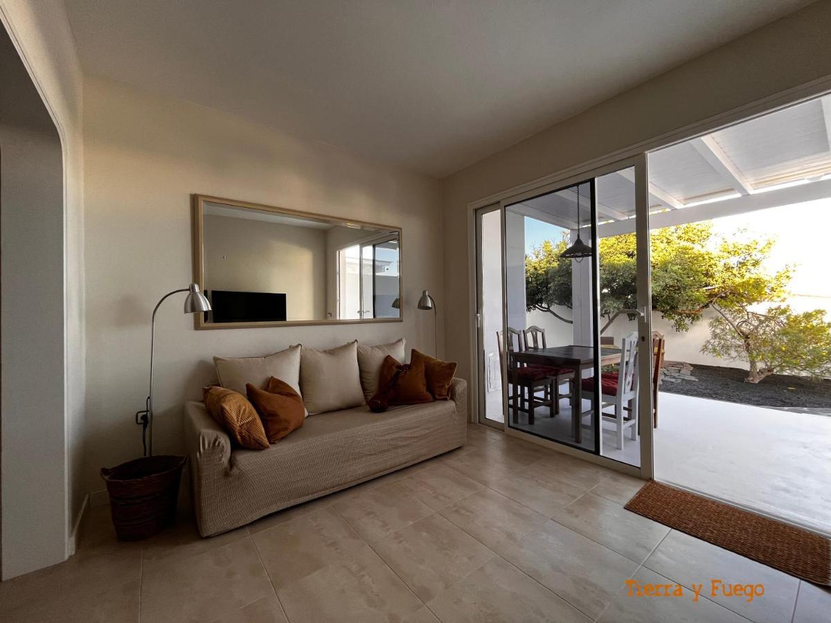 ティアスCasa Tie' Lanzarote Vista Mar - Piscina Relax - Adults Onlyアパートメント エクステリア 写真