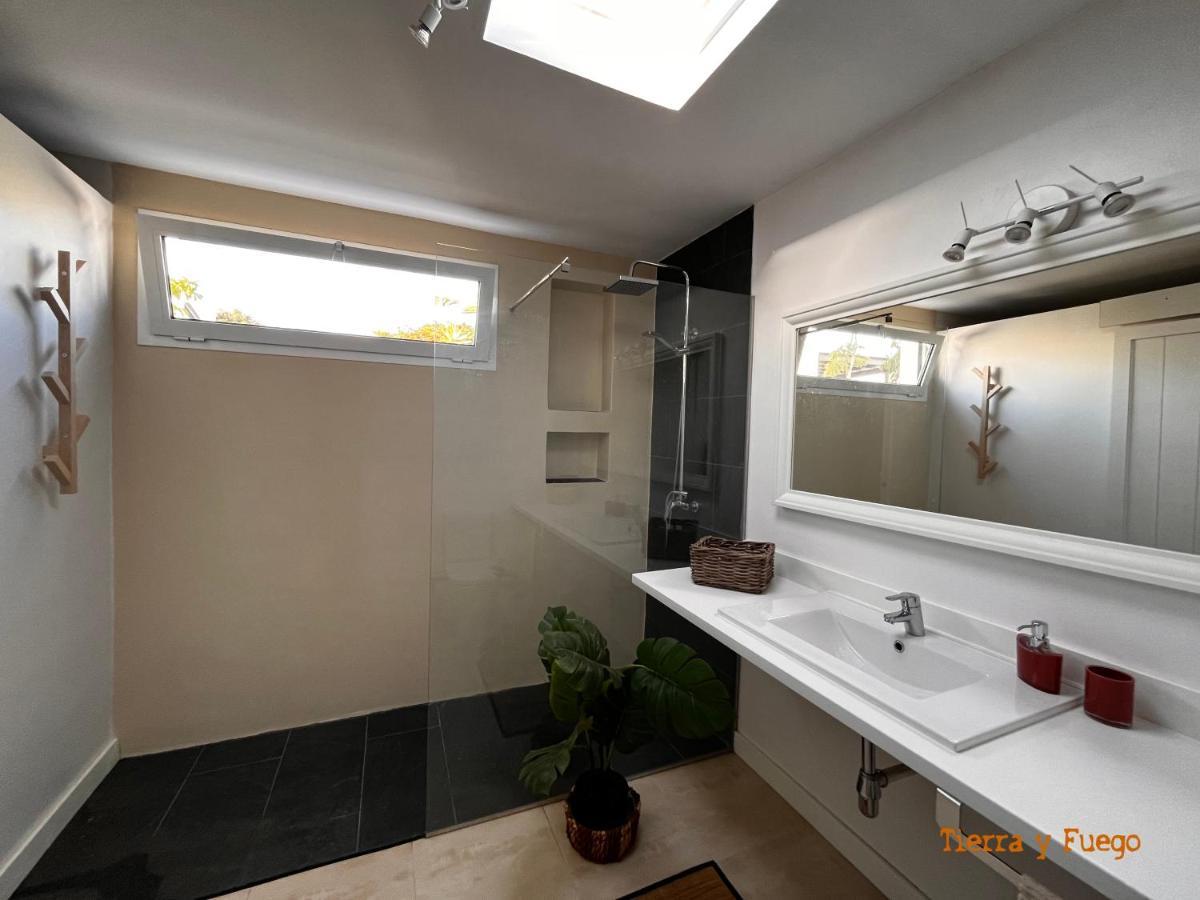 ティアスCasa Tie' Lanzarote Vista Mar - Piscina Relax - Adults Onlyアパートメント エクステリア 写真